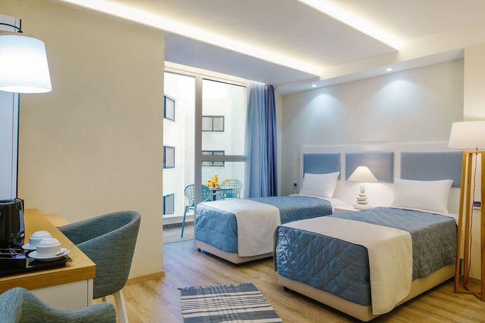Imagen de la habitación del Hotel Qbic City. Foto 14