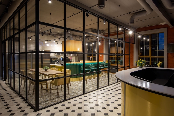 Imagen general del Hotel Q-block capsule hotel. Foto 1
