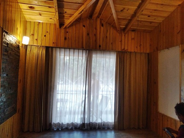 Imagen de la habitación del Hotel Qcent Woods Spa and Resort. Foto 6