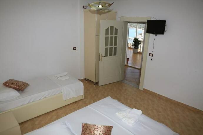 Imagen general del Hotel Qeparo Napolon Complex. Foto 8