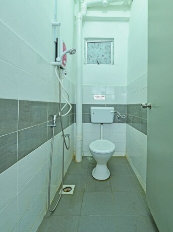 Imagen de la habitación del Hotel Qeyjan Hotel. Foto 7
