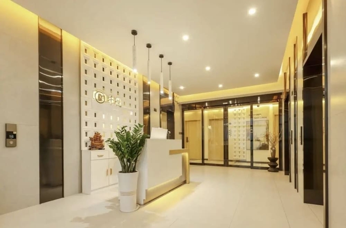 Imagen de los interiores del Hotel QianYue. Foto 16
