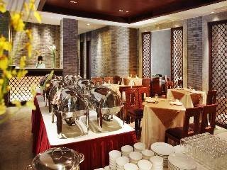 Imagen del bar/restaurante del Hotel Qiandao Lake Elan Inn Resort. Foto 2