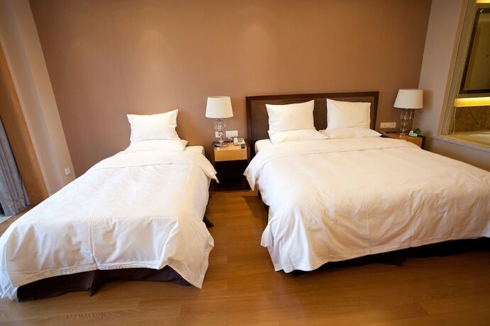 Imagen general del Hotel Qiandao Lake Greentown Ling Yun Apartment. Foto 13