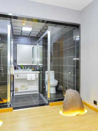 Imagen de la habitación del Hotel Qiandao Lake Jingting Hotel. Foto 9