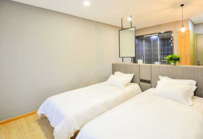 Imagen de la habitación del Hotel Qiandao Lake Jingting Hotel. Foto 17