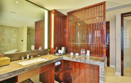 Imagen de la habitación del Hotel Qiandao Lake Pearl Peninsula. Foto 9