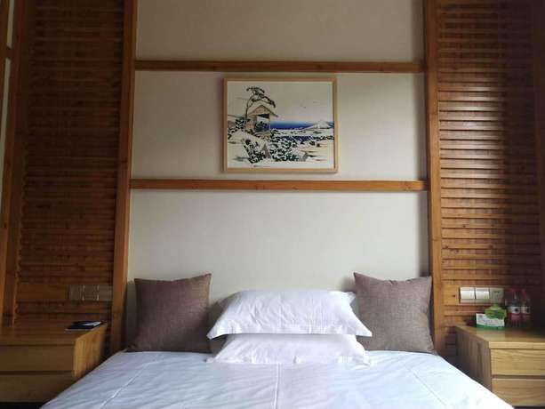 Imagen de la habitación del Hotel Qiandaohu Liyuan Village Botique Hotel. Foto 10