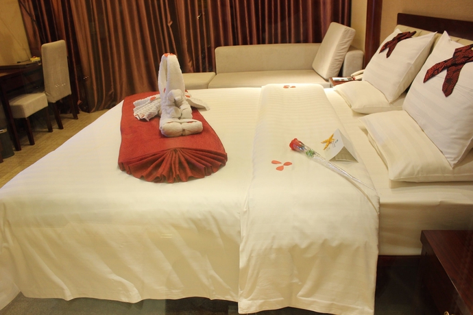 Imagen de la habitación del Hotel Qiandaohu Minghu. Foto 17