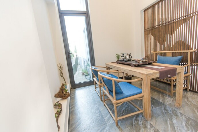 Imagen de los interiores del Hotel Qiandaohu Shishan My House. Foto 30