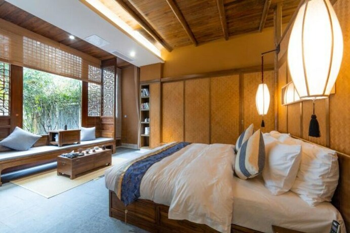 Imagen general del Hotel Qiansu Ban Jiang Xia Boutique Inn. Foto 10