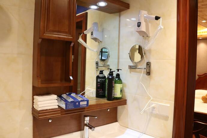 Imagen de la habitación del Hotel Qing Dynasty House. Foto 13