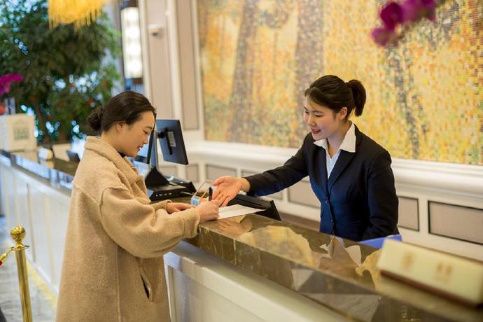 Imagen de los interiores del Hotel Qing Feng Garden Hotel. Foto 18