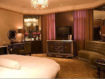 Imagen de la habitación del Hotel Qingdao Danube International. Foto 16