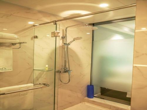Imagen general del Hotel Qingdao Galaxy Holiday. Foto 18