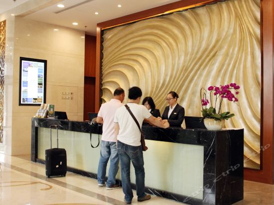Imagen general del Hotel Qingdao Gloria Plaza. Foto 9