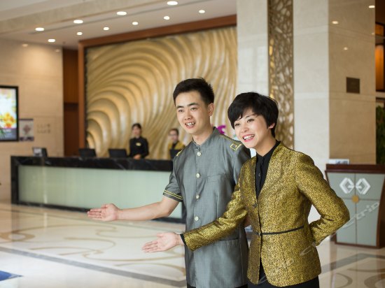 Imagen general del Hotel Qingdao Gloria Plaza. Foto 11