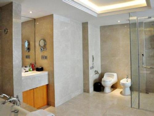 Imagen de la habitación del Hotel Qingdao Haidu, Huangdao. Foto 5