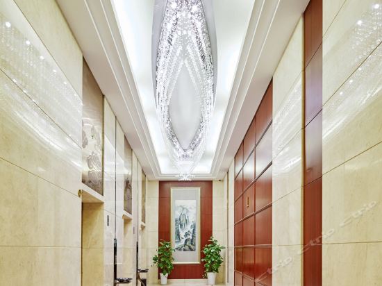 Imagen general del Hotel Qingdao Huaxi. Foto 6