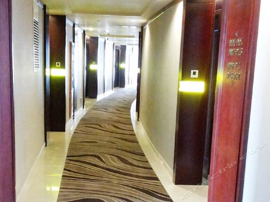 Imagen general del Hotel Qingdao Huaxi. Foto 9