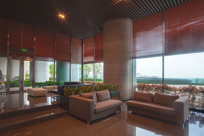Imagen de los interiores del Hotel Qingdao Majesty Mansion. Foto 20