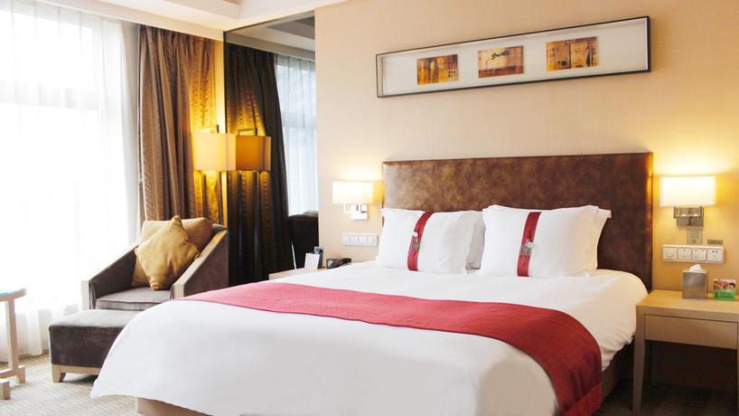 Imagen de la habitación del Hotel Qingdao Parkview Holiday. Foto 6