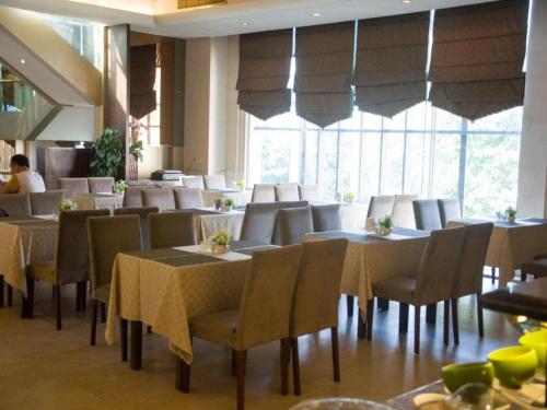 Imagen general del Hotel Qingdao Royal Garden. Foto 6