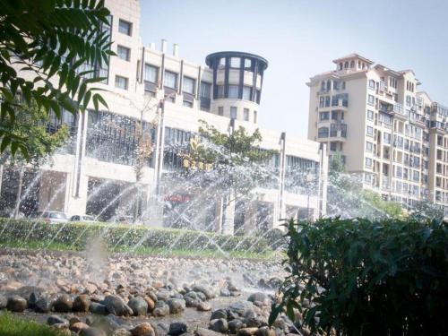 Imagen general del Hotel Qingdao Royal Garden. Foto 10