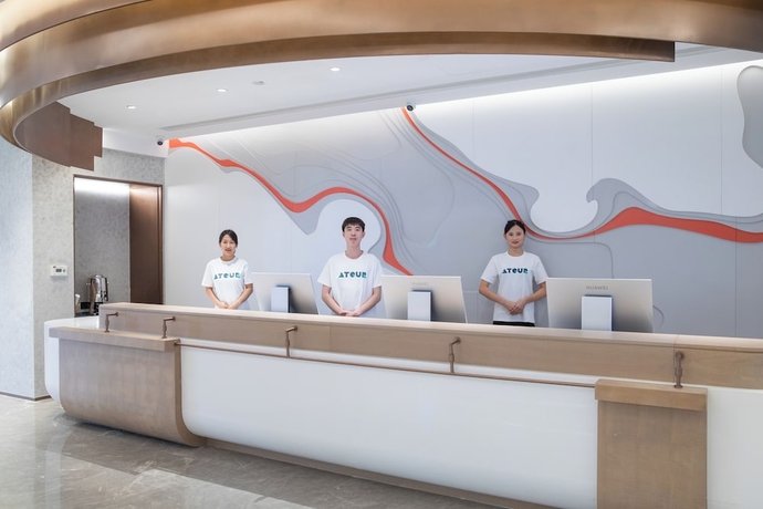 Imagen de los interiores del Hotel QingdaoWusiguangchangYaduoJiudian. Foto 7