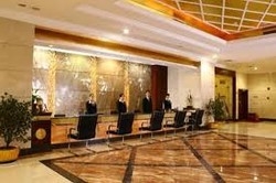 Imagen de los interiores del Hotel Qingyuan Gehao Holiday Hotel. Foto 6