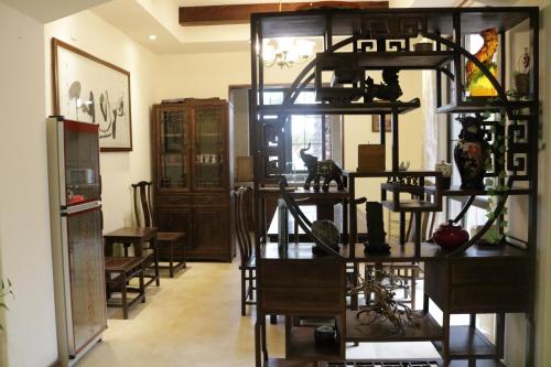 Imagen general del Hotel Qingyuan Meilin Lake Travel Holiday Villa. Foto 3