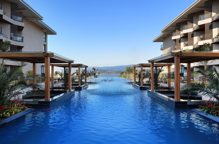 Imagen de la piscina del Hotel Qionghai Bay Bonreal. Foto 19