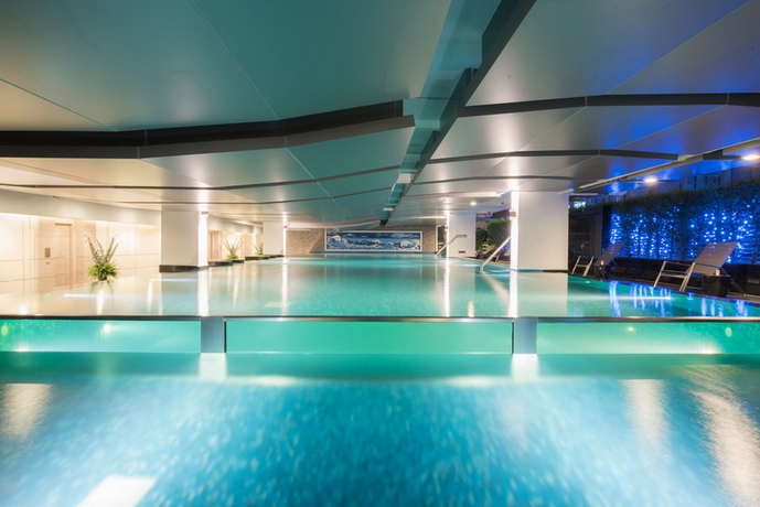 Imagen de la piscina del Hotel Qiss Residence By Bliston. Foto 16