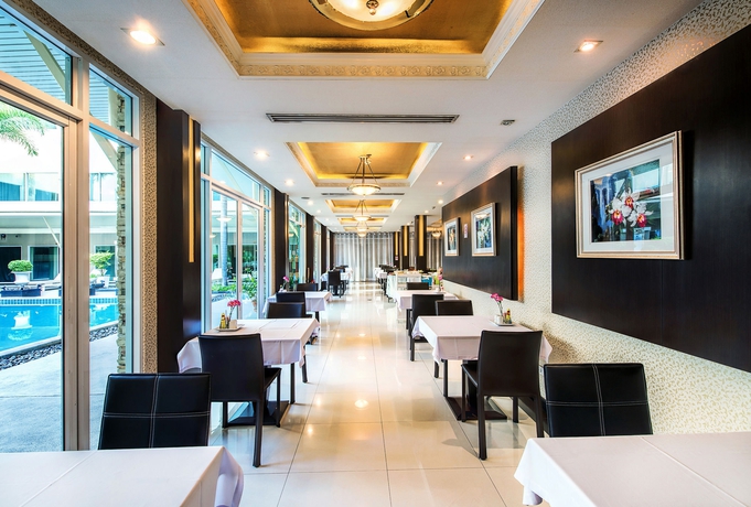 Imagen del bar/restaurante del Hotel Qiu Sukhumvit. Foto 8