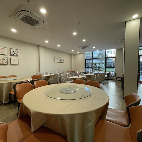 Imagen del bar/restaurante del Hotel Ql. Foto 9