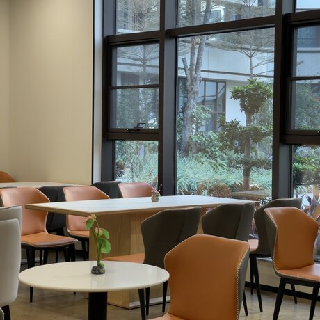 Imagen del bar/restaurante del Hotel Ql. Foto 11