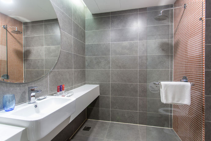 Imagen de la habitación del Hotel Qliq Damansara. Foto 5