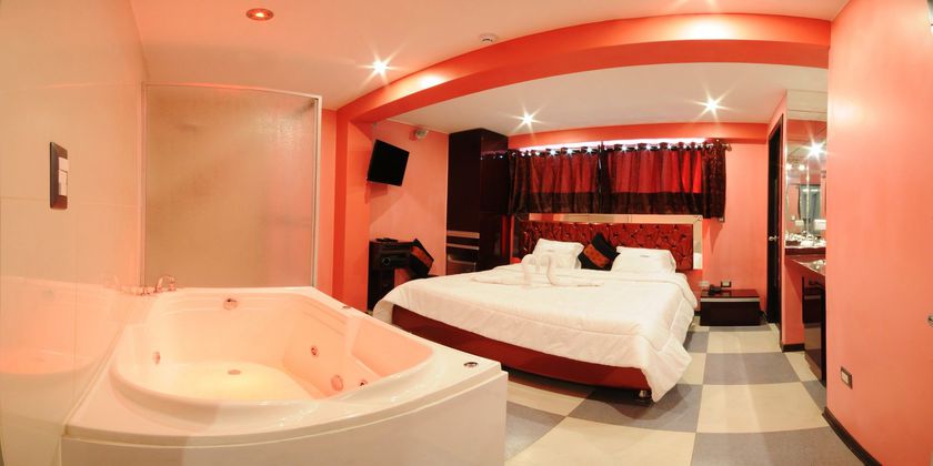 Imagen de los interiores del Hotel Qollana Business. Foto 12