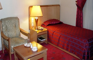 Imagen de la habitación del Hotel Qom International Hotel. Foto 9