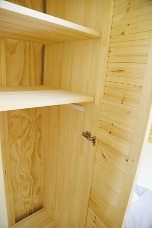 Imagen de la habitación del Hotel Qooneltas Container House In The Forest. Foto 3