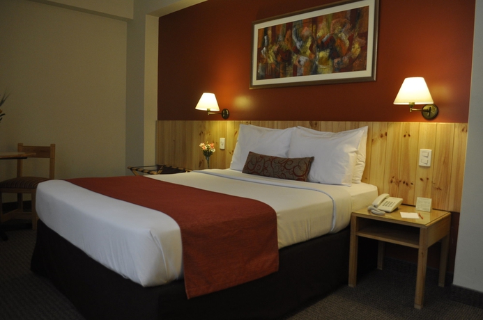 Imagen de la habitación del Hotel Qorianka. Foto 6