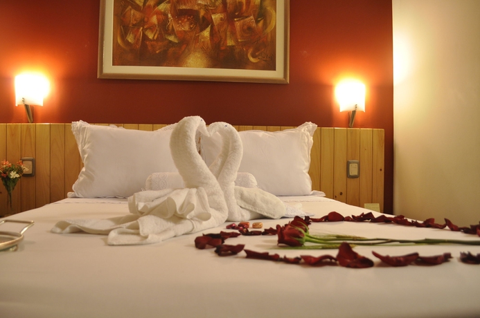 Imagen de la habitación del Hotel Qorianka. Foto 10