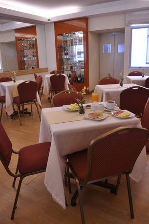 Imagen del bar/restaurante del Hotel Qorianka. Foto 2