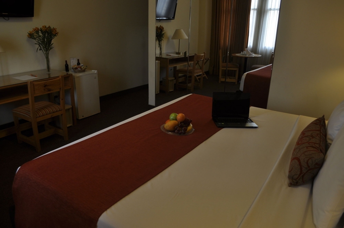 Imagen de la habitación del Hotel Qorianka. Foto 14