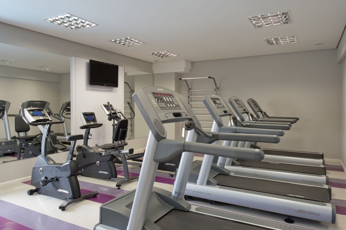 Imagen de los interiores del Hotel Qoya Curitiba. Foto 8