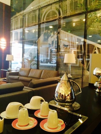 Imagen de los interiores del Hotel Qoya Curitiba. Foto 9