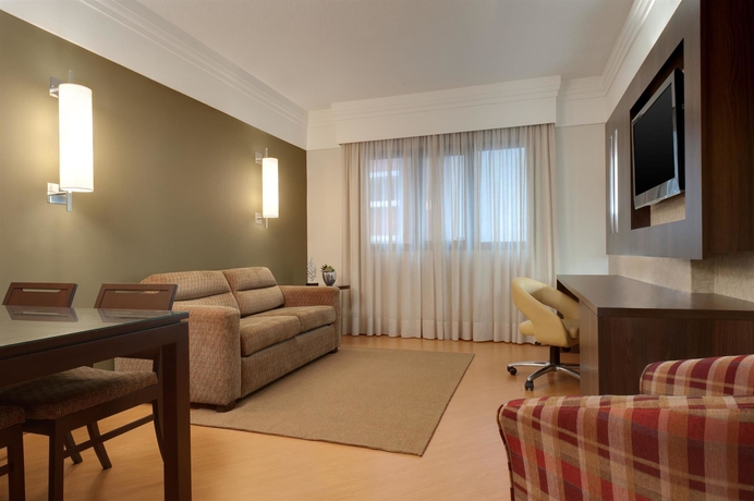 Imagen de la habitación del Hotel Qoya Curitiba. Foto 5