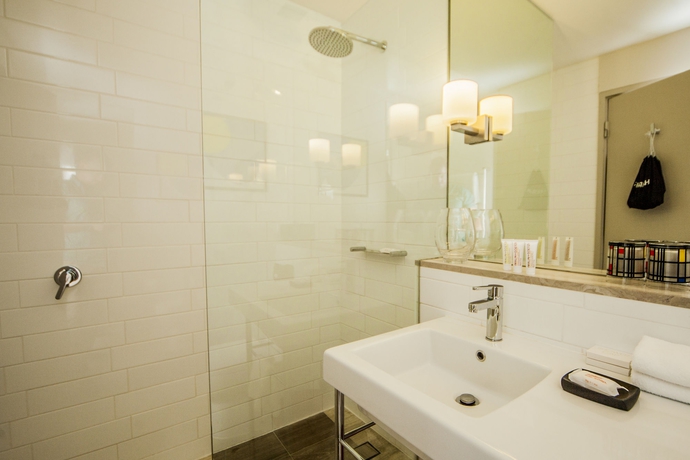 Imagen de la habitación del Hotel Qt Canberra. Foto 10