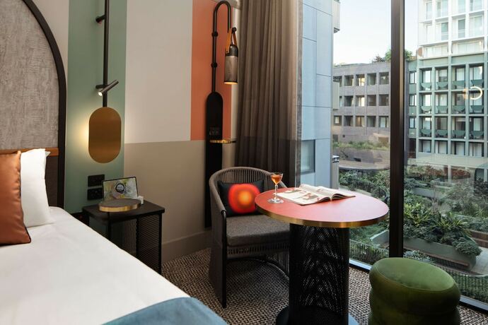 Imagen de la habitación del Hotel Qt Newcastle. Foto 18
