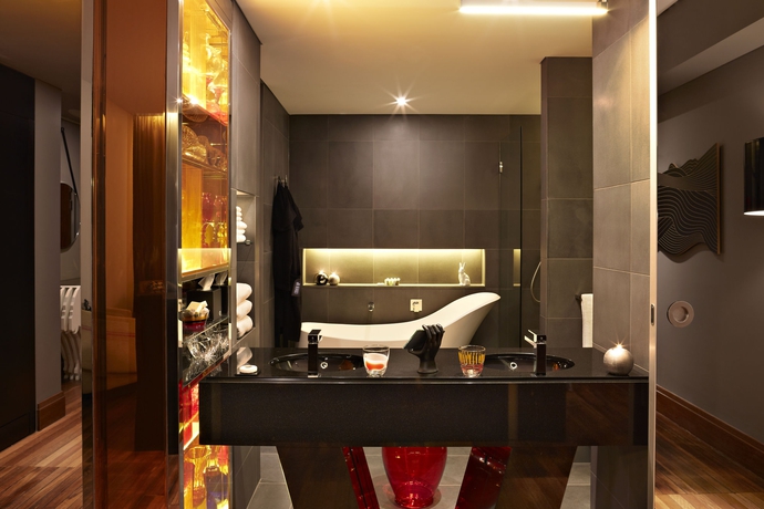 Imagen de la habitación del Hotel Qt Sydney. Foto 5